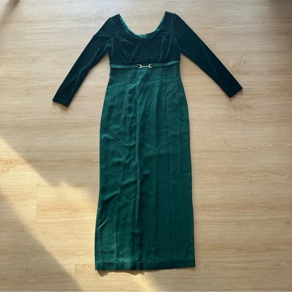 Scott McClintock | Dresses | Scott Mcclintock Formal Emerald Green Velvet  Long Sleeve Empire Waist Gown Dress | Poshmark